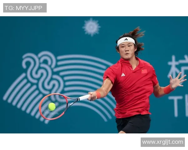 成都网球队在亚运会中的团队协作展现出卓越精神与默契配合